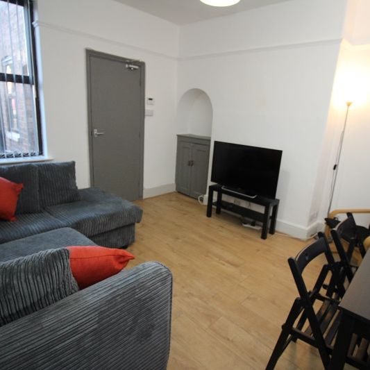 18 Mildmay Street - Photo 1