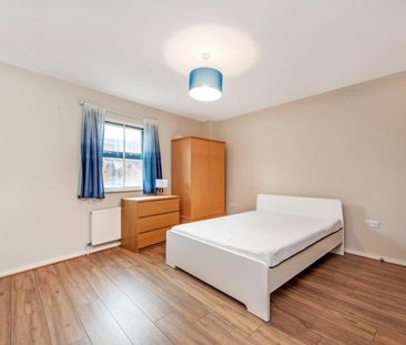 2 bedroom House To Let - Photo 5