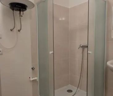 Byt 2+1 s lodžií (64 m - Fotografie 4