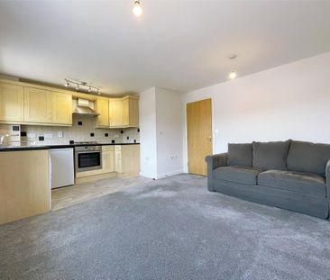 2 bedroom apartment to rent - Photo 2