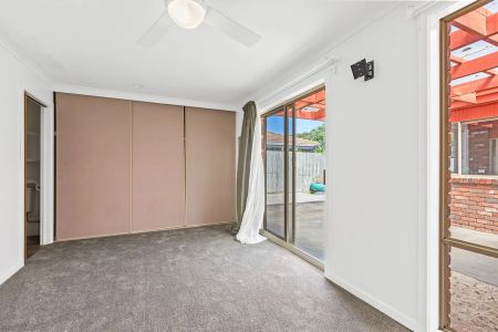FAMILY HOME | SEAFORD NORTH SCHOOL ZONE! - Photo 2