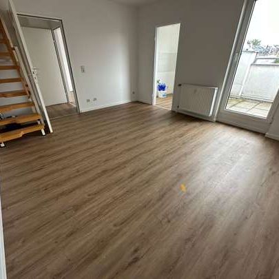 Wohnen über zwei Etagen ! 5. OG = DG - Süd-Balkon- Lift - Stellplatz - Foto 1