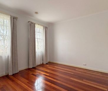 Easy-care Residence with House-Style Family Space - Photo 4