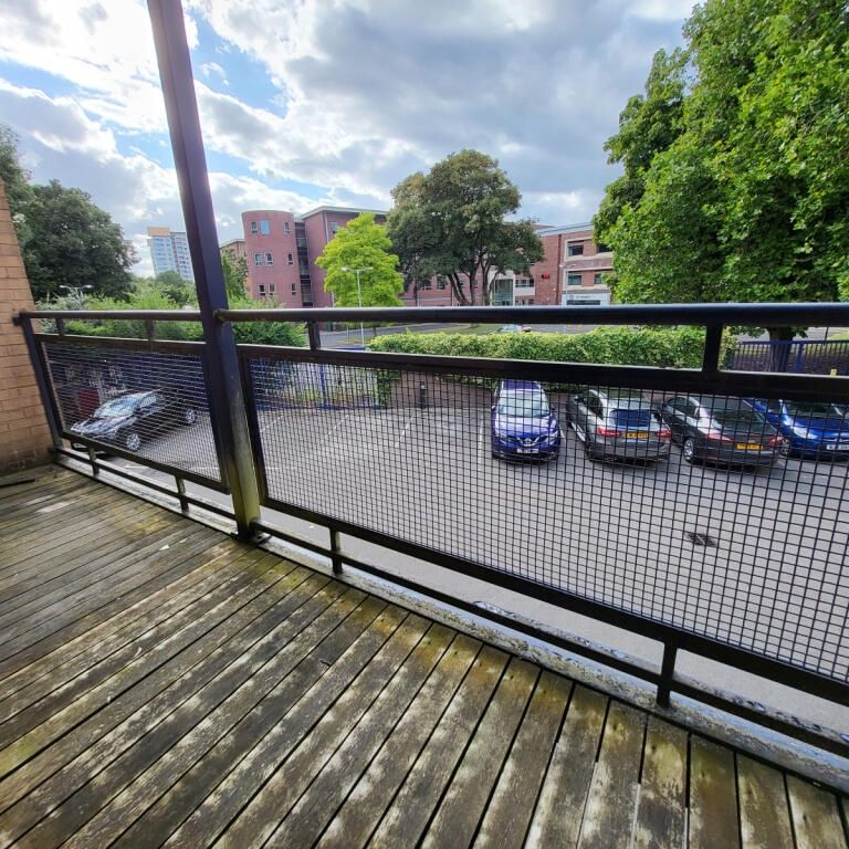 3 Bed Terraced House, Chichester Road South, M15 - Photo 1