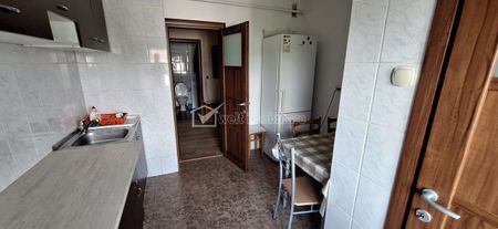 Inchiriere 2 camere confort sporit, etaj 1, zona Calvaria, USAMV - Fotografie 5