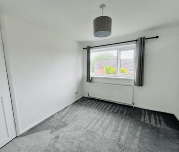 3 bedroom mews to rent - Photo 5