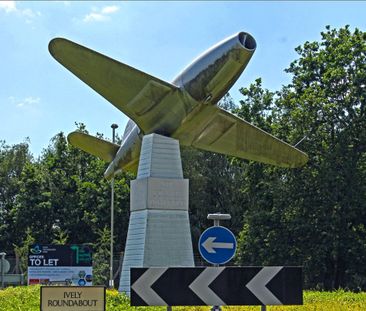 Lynchford Road, Farnborough, Hampshire, GU14 - Photo 4