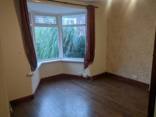 3 Bed Terraced House, York Road, B28 - Photo 1