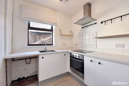 2 bedroom terraced house to rent - Photo 4