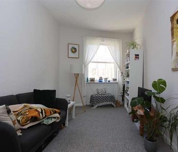 Lansdowne Place, Hove, BN3 - Photo 2