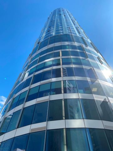 2 Bed Flat, Skygardens, SW8 - Photo 2