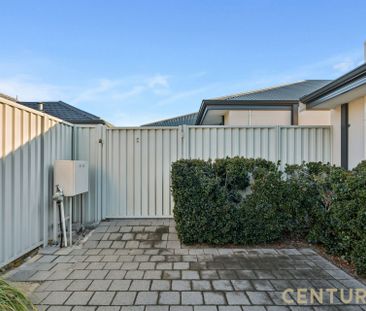 Ideal Inner-City Lock and Leave Lifestyle!! - Photo 3