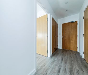 1 Bed Flat, Addiscombe Grove, CR0 - Photo 6