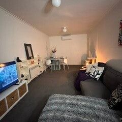 Bentleigh - Photo 1