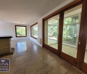 Appartement à louer 3 pièces 117.5m² - Photo 2