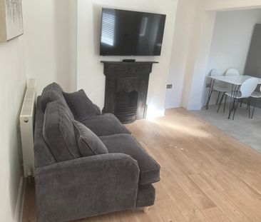 4 Bed Semi-Detached House, Nithsdale Road, L15 - Photo 1