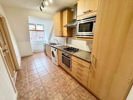 2 bedroom flat to rent - Photo 3