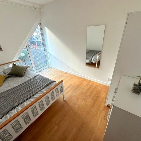 Room in a Shared Flat, Canada Square, E14 - Photo 1