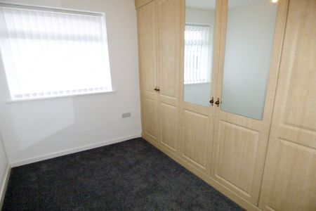 2 bed bungalow to rent in Exeter Way, Jarrow, NE32 - Photo 2