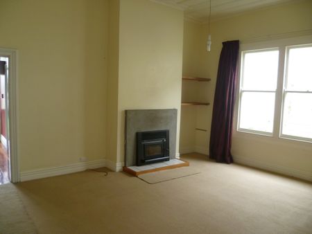 5 Hereford Street, West End, Palmerston North - Photo 2
