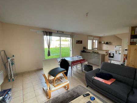 Location maison 4 pièces, 76.52m², Saint-Léger-des-Bois - Photo 2