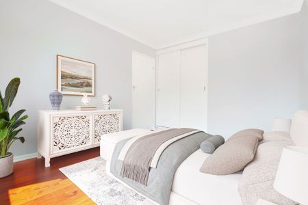 Bright and spacious - Photo 2