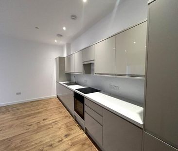 2 bedroom flat to rent - Photo 6