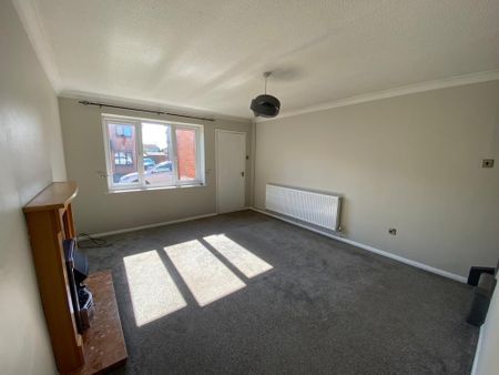 2 bedroom semi-detached house to rent - Photo 2