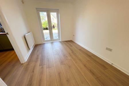 3 bed semi-detached house to rent in Goalmouth Close, Sunderland, SR6 - Photo 2