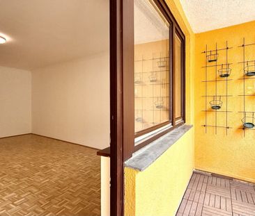 Idealer Grundriss! Helle 2-Zimmer Wohnung mit Südloggia im 2. Lifts... - Photo 1
