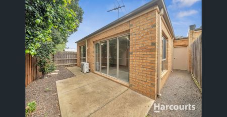 Private, Quiet, and Stylish Living! - Photo 3