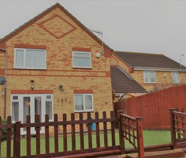 3 bedroom detached house to rent - Photo 4