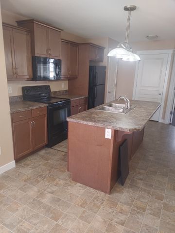 352 Smith St, Regina - Photo 3