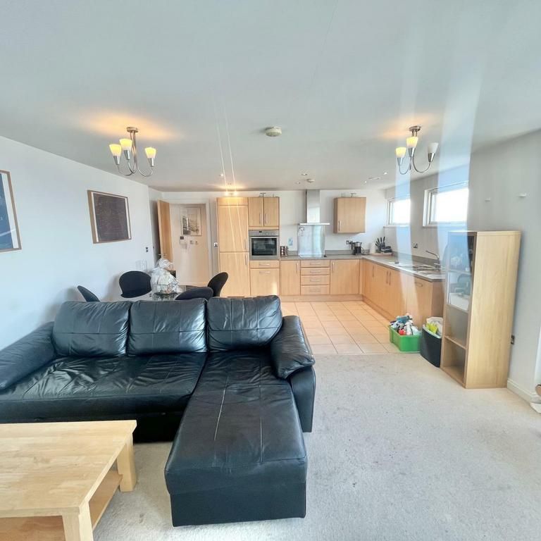 2 bedroom apartment to rent - Photo 1