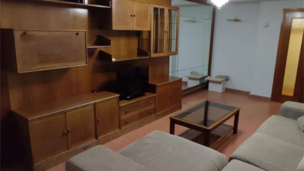 Piso de alquiler en Calle de María Guerrero, 39, La Bozada – Parque Delicias - Photo 1