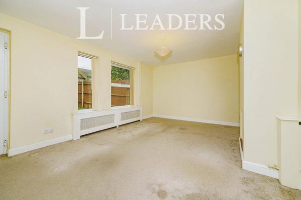 3 bedroom house to rent Union Street, Dunstable, Bedfordshire, LU6 - Photo 1