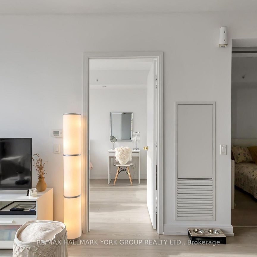 For Lease - 181 Dundas Street Unit# 5206, Toronto, Ontario - Photo 1