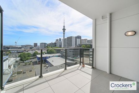 2 large bedrooms + 2 Bath at Centro , Sugartree! - Photo 2