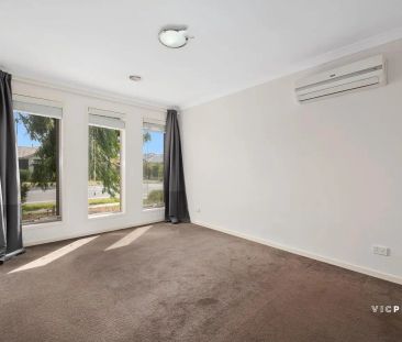 61 Grassbird Drive, Point Cook VIC 3030 - Photo 4