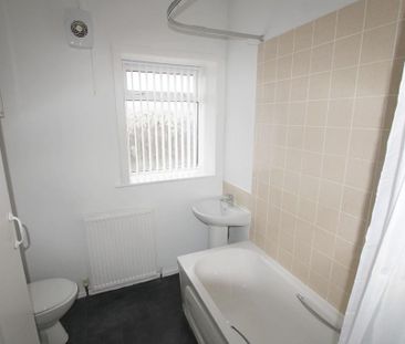 2 bedroom terraced house to rent - Photo 6