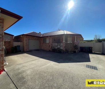 MODERN 3 BEDROOM WITH A/C & RAMP ACCESS - Photo 1