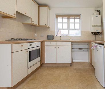 2 bedroom semi-detached house to rent - Photo 6