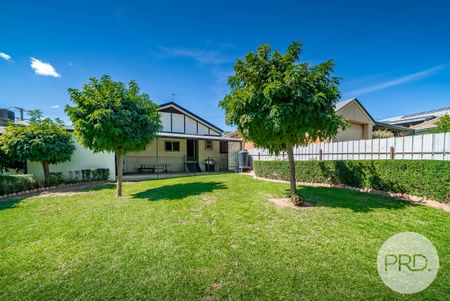 4 Young Street, Turvey Park NSW 2650 - Photo 4