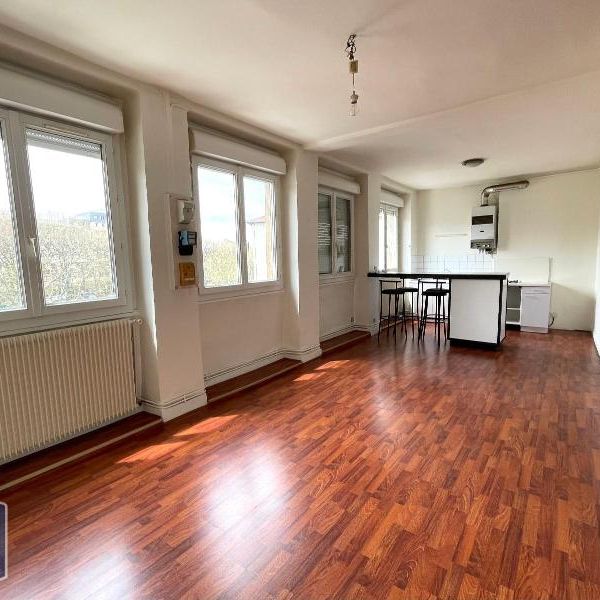 Location Appartement 1 pièce 47m² ST PRIEST EN JAREZ 42270 - Photo 1
