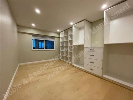 2790 167 Street Down Surrey - Photo 2