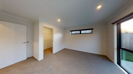 Marton - 3 Bedrooms. - Photo 4