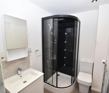 2 bedroom semi-detached house to rent - Photo 6