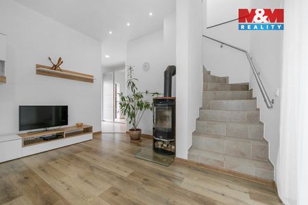 Pronájem domu 82 m² s pozemkem 350 m² - Fotografie 2