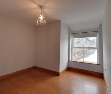 2 bedroom semi-detached house to rent - Photo 4