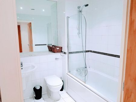 2 bedroom flat to rent - Photo 5